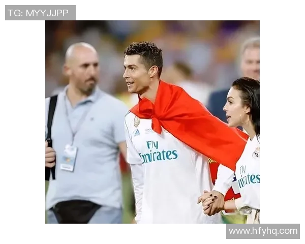 球衣情侣头像展现足球明星魅力与爱情的完美结合